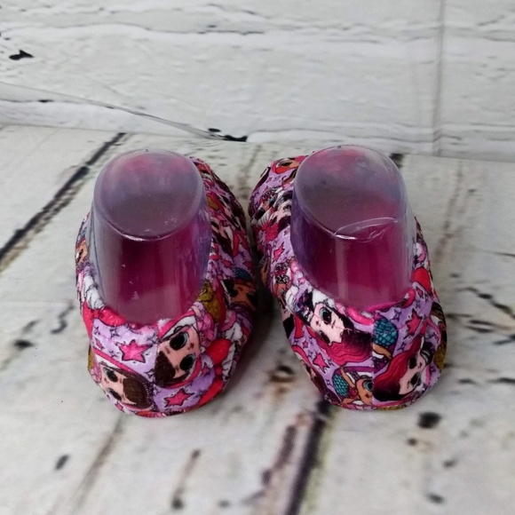 L.O.L Surprise! Little Girl Slipper Socks - Picture 4 of 7